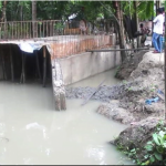 ত পিরোজপুরের স্বরূপকাঠীর খালে বক্স কালভার্ট নির্মাণে নৌ যোগাযোগ ব্যাহত ও পণ্য পরিবহনে সমস্যা