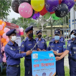 পহতগেপ নাটোর পুলিশের মানবিক উদ্যোগ: ফোন করলে দশ মিনিটে বিনামূল্যে অক্সিজেন পৌঁছাবে