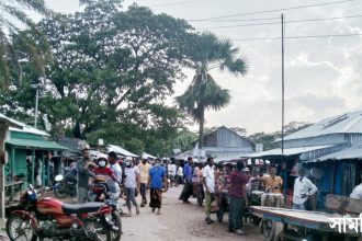 Kalapara of Patuakhali Photo Pic Corona infection increasing in Patuakhali district ignoring lockdown regulations1 05 07 21 পটুয়াখালীতে গত ২৪ ঘন্টায় ৪৩ জনের করেনা পজেটিভ, লকডাউন ভঙ্গ করছেন অনেকেই