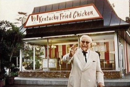 the amazing life of colonel harland david sanders founder of kentucky fried chicken বারবার ব্যর্থ হওয়া যে লোকটি অবসর গ্রহণের পরে আত্মহত্যা করতে গিয়েছিলেন, তাঁর রেসিপি এখন গোটা বিশ্ব জুড়ে