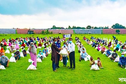 n 6 নাটোরে তিন হাজার পরিবারকে খাদ্য সহায়তা দিলেন বসুন্ধরা গ্রুপ