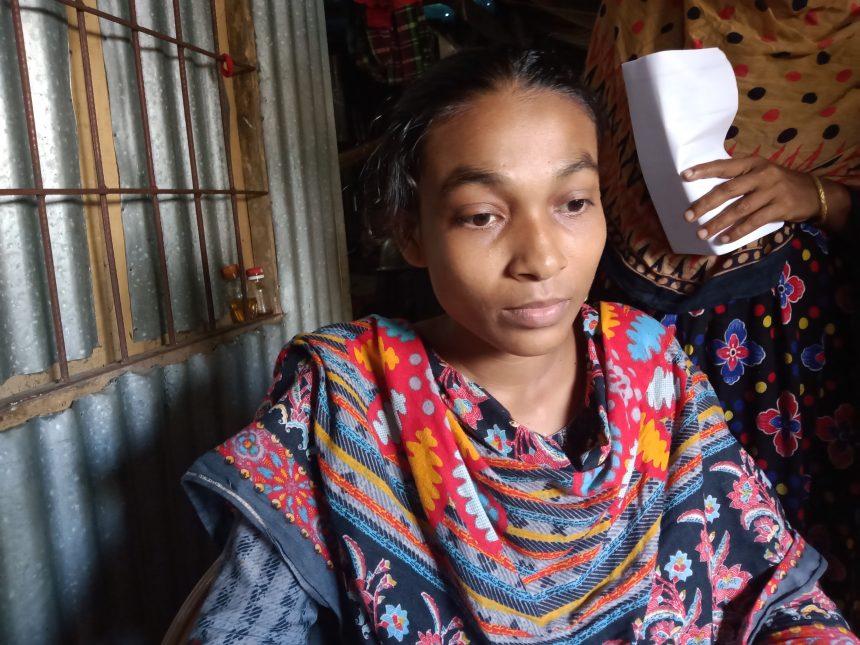 1 2 রামপালে মাদকাসক্ত স্বামীর বিরুদ্ধে স্ত্রীর গলায় ছুরিকাঘাতের অভিযোগ